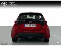 Usado Toyota Yaris Hybrid Active 116 CV (85 kW) 2024 Rojo Berlina