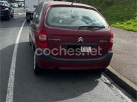 Usado Citroën Xsara Picasso 92 CV (67 kW) 2008 Granate Monovolumen