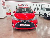 Usado Toyota Yaris Active 69 CV (50 kW) 2016 Rojo Berlina
