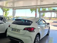 Usado DS Automobiles DS4 Design 120 CV (88 kW) 2015 Blanco Berlina