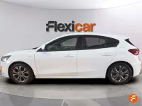 Usado Ford Focus ST-Line 125 CV (91 kW) 2022 Blanco Berlina
