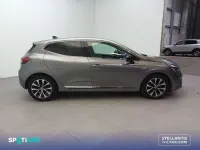 Usado Renault Clio Techno 91 CV (66 kW) 2023 Gris Utilitario