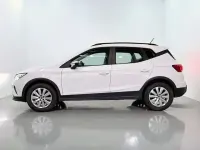 Usado Seat Arona Style 110 CV (80 kW) 2023 Blanco SUV