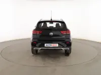 Usado MG ZS Luxury 106 CV (77 kW) 2022 Negro SUV