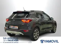 Usado Kia Stonic 120 CV (88 kW) 2017 Gris / plata SUV