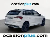Usado Skoda Kamiq Ambition 110 CV (80 kW) 2022 Blanco SUV