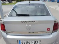 Usado Opel Vectra Elegance 120 CV (88 kW) 2006 Gris / plata Berlina