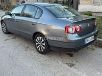Usado VW Passat Edition 110 CV (80 kW) 2010 Gris / plata Berlina