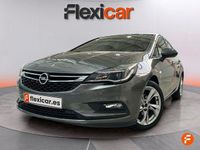 Usado Opel Astra Dynamic 125 CV (91 kW) 2017 Gris / plata Berlina