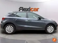 Usado Seat Arona Style 110 CV (80 kW) 2024 Gris SUV