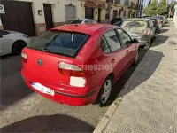 Usado Seat Leon Sport 110 CV (80 kW) 2004 Rojo Utilitario
