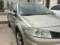 Usado Renault Mégane Dynamique 115 CV (84 kW) 2006 Beige Berlina