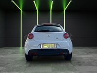 Usado Alfa Romeo MiTo Distinctive 95 CV (69 kW) 2012 Blanco Utilitario