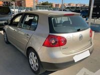 Usado VW Golf IV Highline 105 CV (77 kW) 2004 Beige Berlina