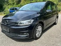 Usado VW Touran Life 150 CV (110 kW) 2023 Negro Monovolumen