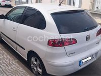 Begagnad Seat Ibiza Reference 100 HK (73 kW) 2005 Vit Halvkombi