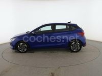 Usado Hyundai i20 100 CV (73 kW) 2021 Azul Berlina