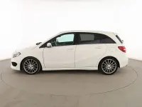 Usado Mercedes B200 AMG line 136 CV (100 kW) 2016 Blanco Utilitario
