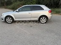 Usado Audi A3 Attraction 105 CV (77 kW) 2010 Gris / plata Utilitario