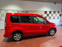 Usado Ford Tourneo Connect Titanium 100 CV (73 kW) 2017 Rojo Monovolumen