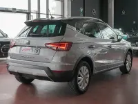 Usado Seat Arona XCELLENCE 90 CV (66 kW) 2019 Gris / plata SUV
