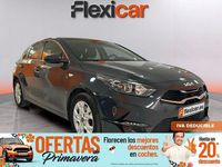 Usado Kia Ceed 100 CV (73 kW) 2022 Gris Utilitario