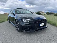 Usado Audi RS4 Sport 450 CV (330 kW) 2018 Negro Familiar