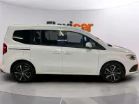 Usado Mercedes T180 116 CV (85 kW) 2023 Blanco Monovolumen