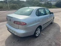 Usado Seat Cordoba 85 CV (62 kW) 2008 Gris / plata Berlina
