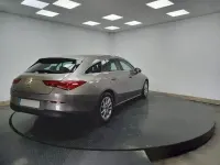 Usado Mercedes CLA200 136 CV (100 kW) 2020 Gris / plata Coupe