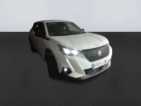 Usado Peugeot 2008 Active 110 CV (80 kW) 2022 Blanco SUV