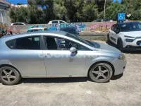 Usado Seat Leon Sport 105 CV (77 kW) 2007 Gris / plata Utilitario