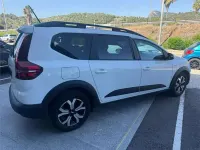 Usado Dacia Jogger Essentiel 101 CV (74 kW) 2023 Monovolumen