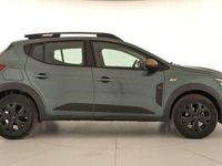 Usado Dacia Sandero Extreme 100 CV (73 kW) 2025 Verde Berlina