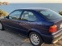 Usado BMW 318 90 CV (66 kW) 1998 Azul Berlina