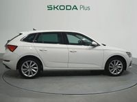 Usado Skoda 110 R Ambition 150 CV (110 kW) 2022 Blanco Berlina