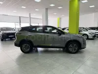 Usado Nissan Qashqai Acenta 158 CV (116 kW) 2025 Gris / plata SUV