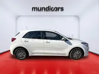 Usado Kia Rio 100 CV (73 kW) 2018 Blanco Berlina