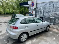 Używany Seat Ibiza Sport 75 KM (55 kW) 2004 Szary Hatchback