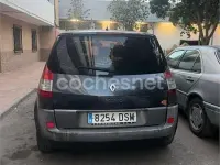Usado Renault Scenic E-Tech 120 CV (88 kW) 2006 Gris / plata Monovolumen