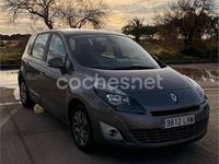 Begagnad Renault Scénic III Dynamique 110 HK (80 kW) 2011 Grå Minibuss