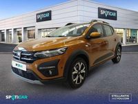 Usado Dacia Sandero Expression 91 CV (66 kW) 2022 Naranja Utilitario