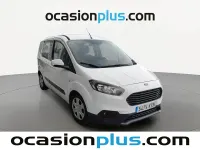 Usado Ford Transit Trend 100 CV (73 kW) 2019 Blanco Familiar