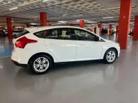 Usado Ford Focus Trend 125 CV (91 kW) 2011 Blanco Utilitario