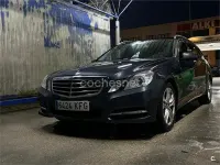 Usado Mercedes E220 Elegance 170 CV (125 kW) 2011 Negro Familiar