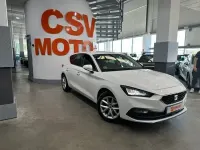 Usado Seat Leon Style 150 CV (110 kW) 2022 Blanco Familiar