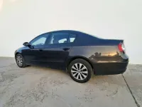 Usado VW Passat Advance 140 CV (102 kW) 2010 Marrón Berlina