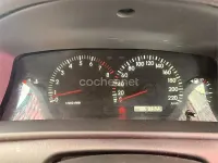 Usado Toyota Corolla Sol 110 CV (80 kW) 2003 Negro Berlina