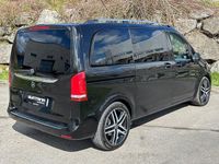 Usado Mercedes 220 163 CV (119 kW) 2018 Negro Monovolumen