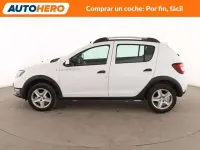 Usado Dacia Sandero Stepway 90 CV (66 kW) 2014 Blanco Utilitario
